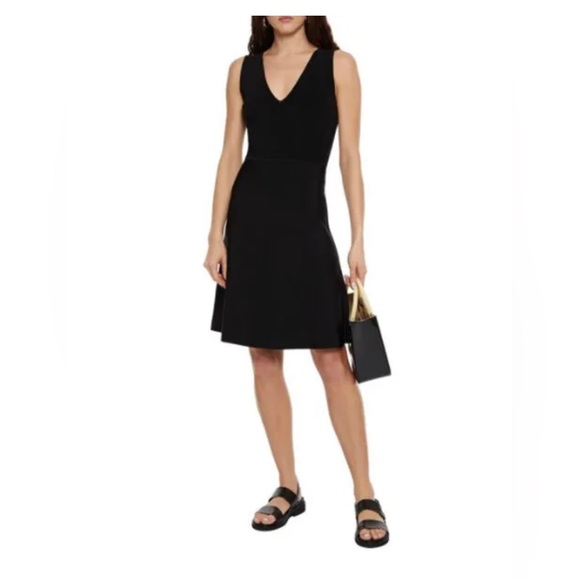 Theory Dress - Picture 1 of 8